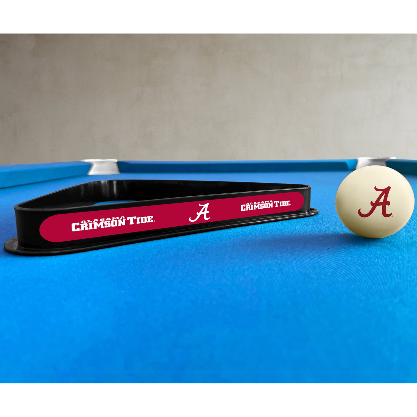 Alabama Crimson Tide triangle rack and cue ball set