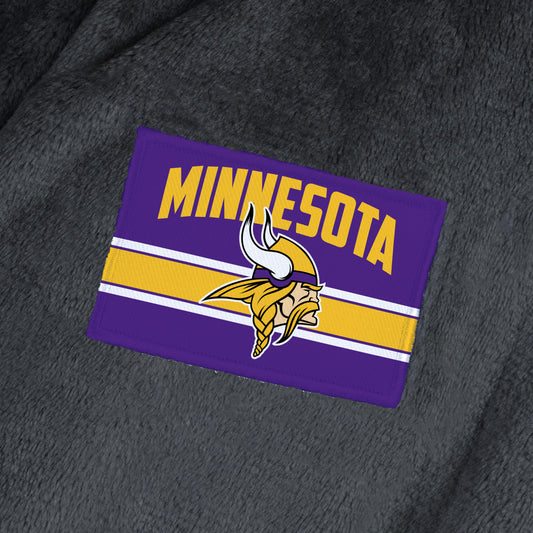 Minnesota Vikings team color bathrobe patch