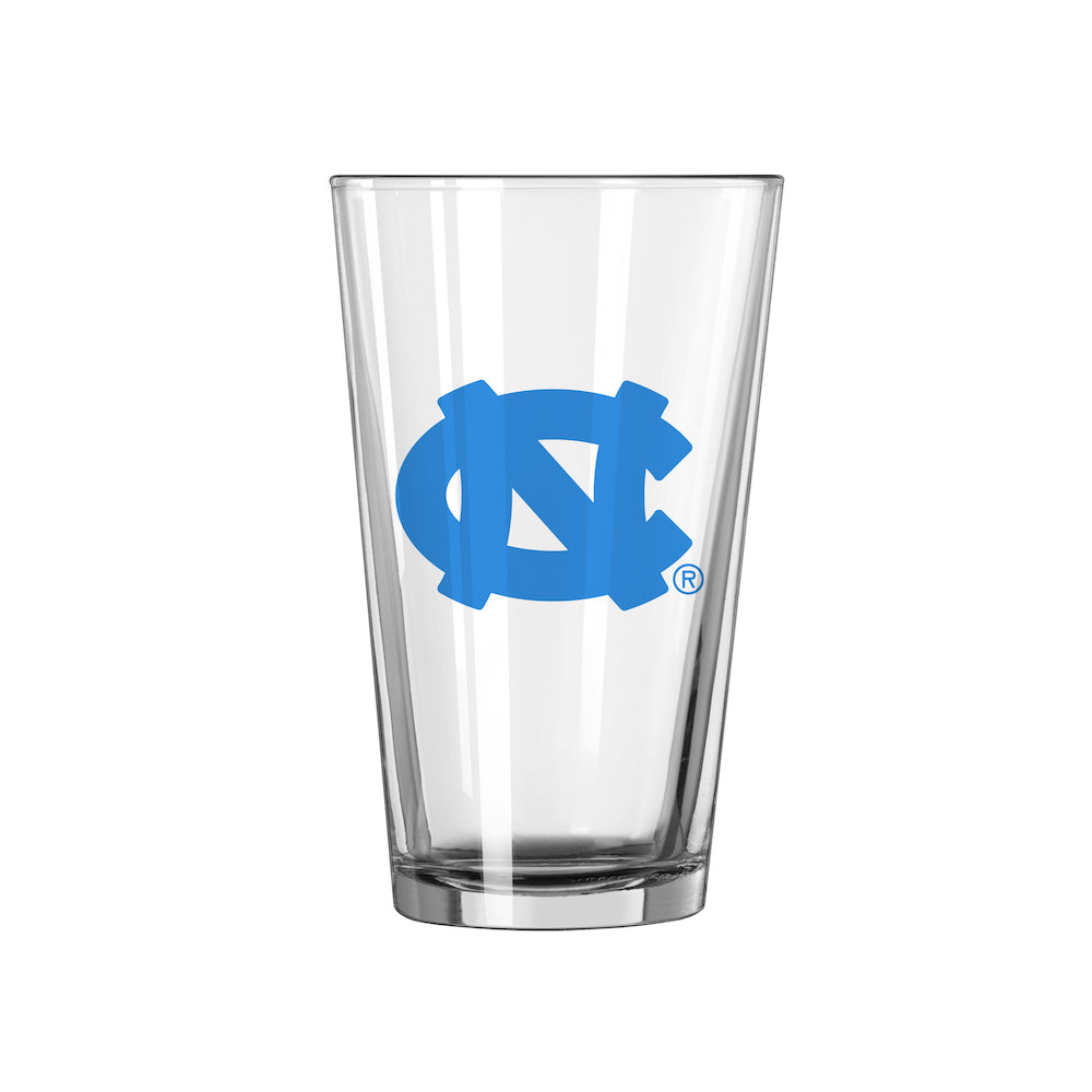 North Carolina Tar Heels pint glass