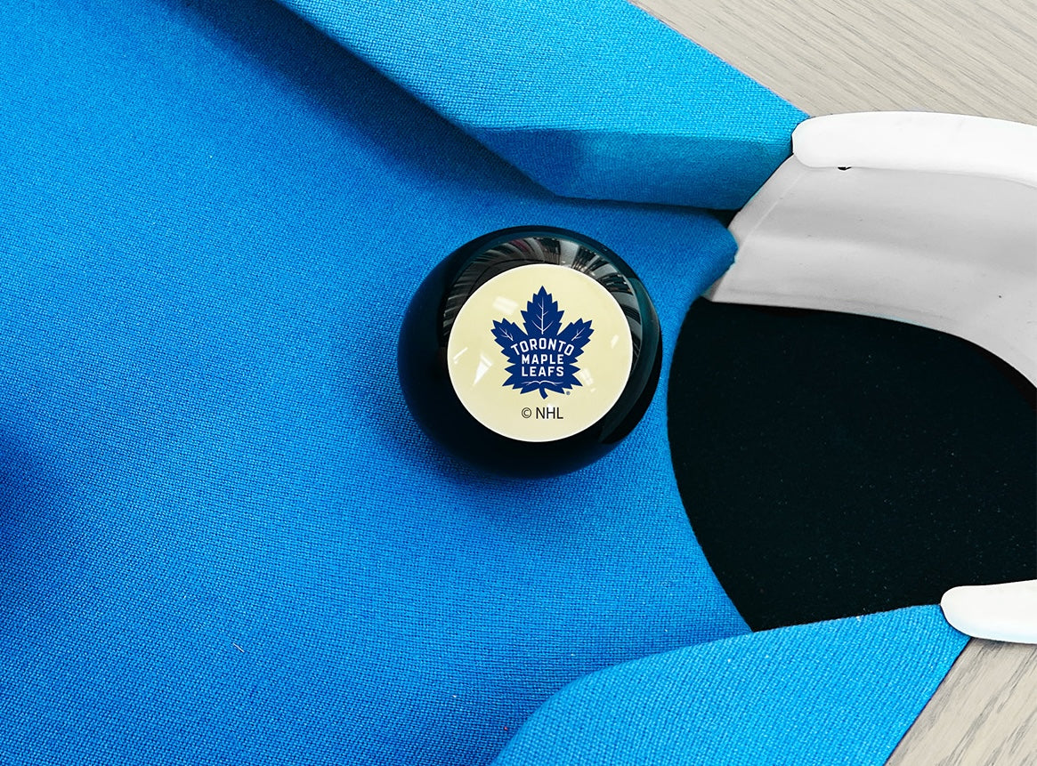 Toronto Maple Leafs NHL pool table 8-ball - lifestyle photo