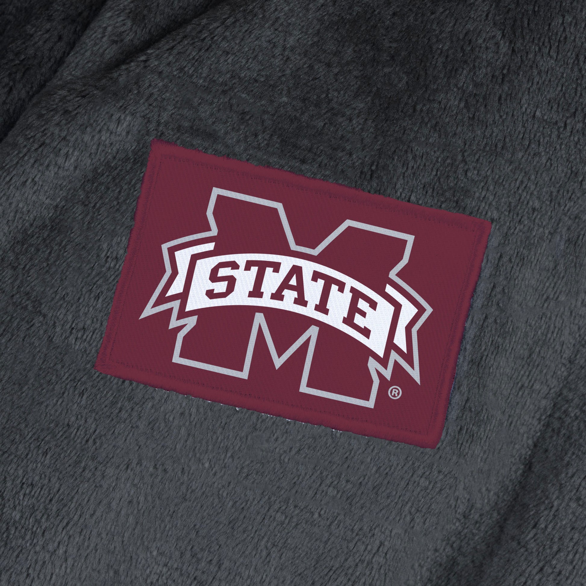 Mississippi State Bulldogs team color bathrobe patch