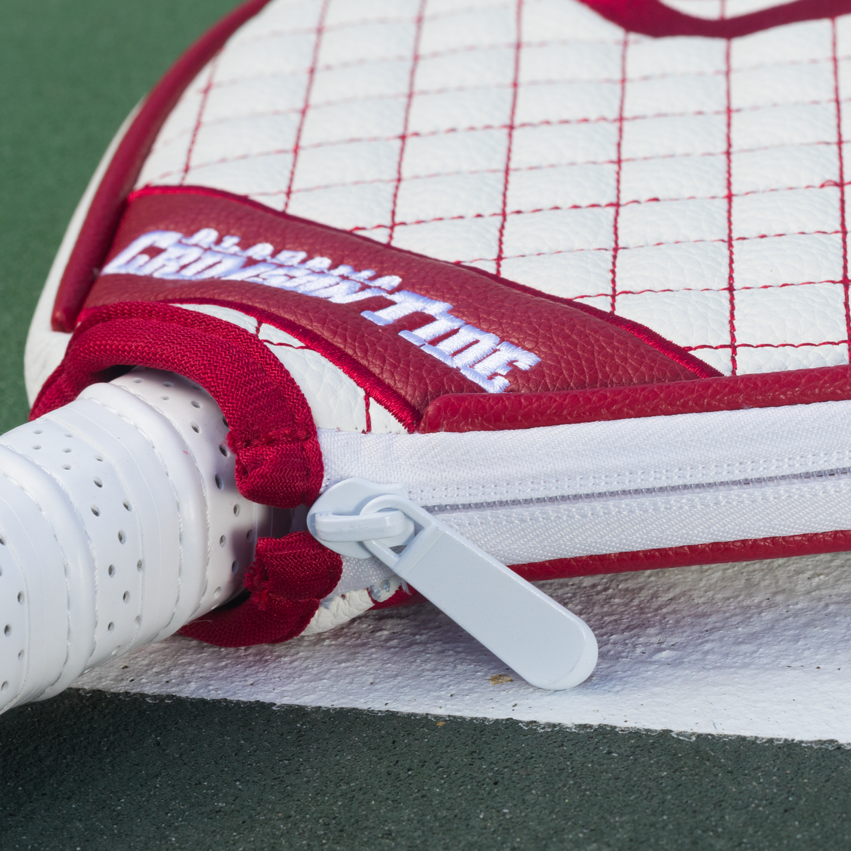 Alabama Crimson Tide White quilted pickleball paddle cover closeup image