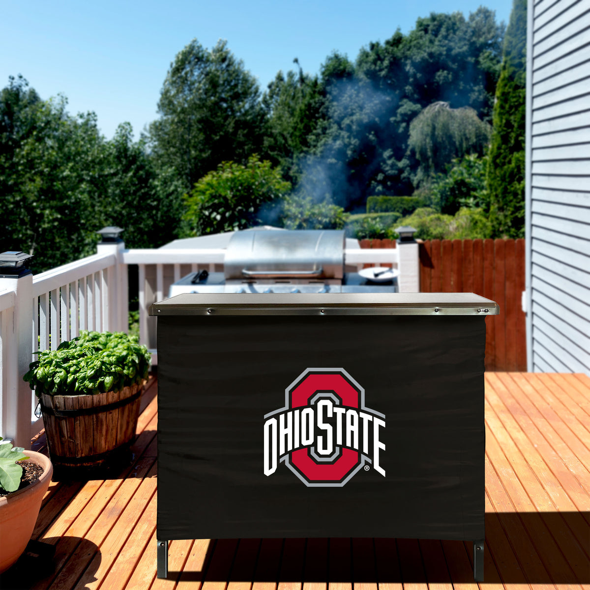 Ohio State Buckeyes Portable Indoor/Outdoor Bar outdoor party lifestyle