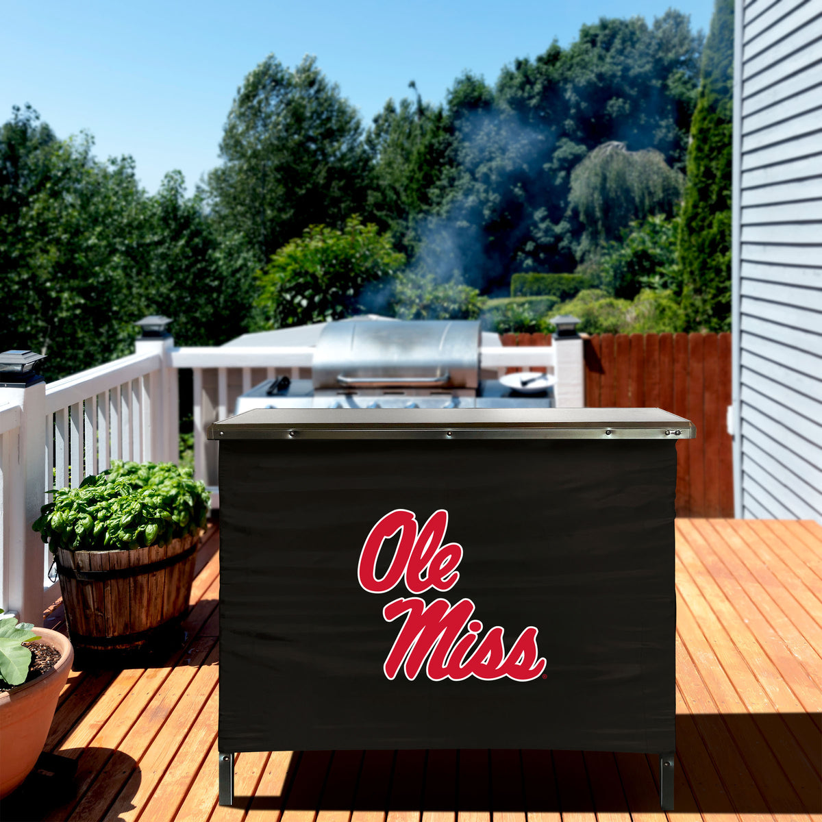 Mississippi Rebels Portable Indoor/Outdoor Bar outdoor party lifestyle