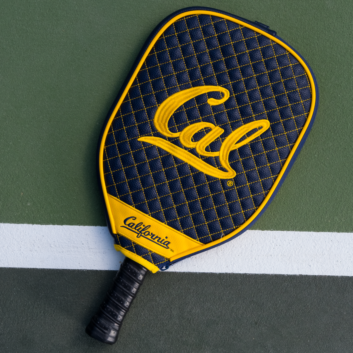 California Golden Bears quilted pickleball paddle cover on court view