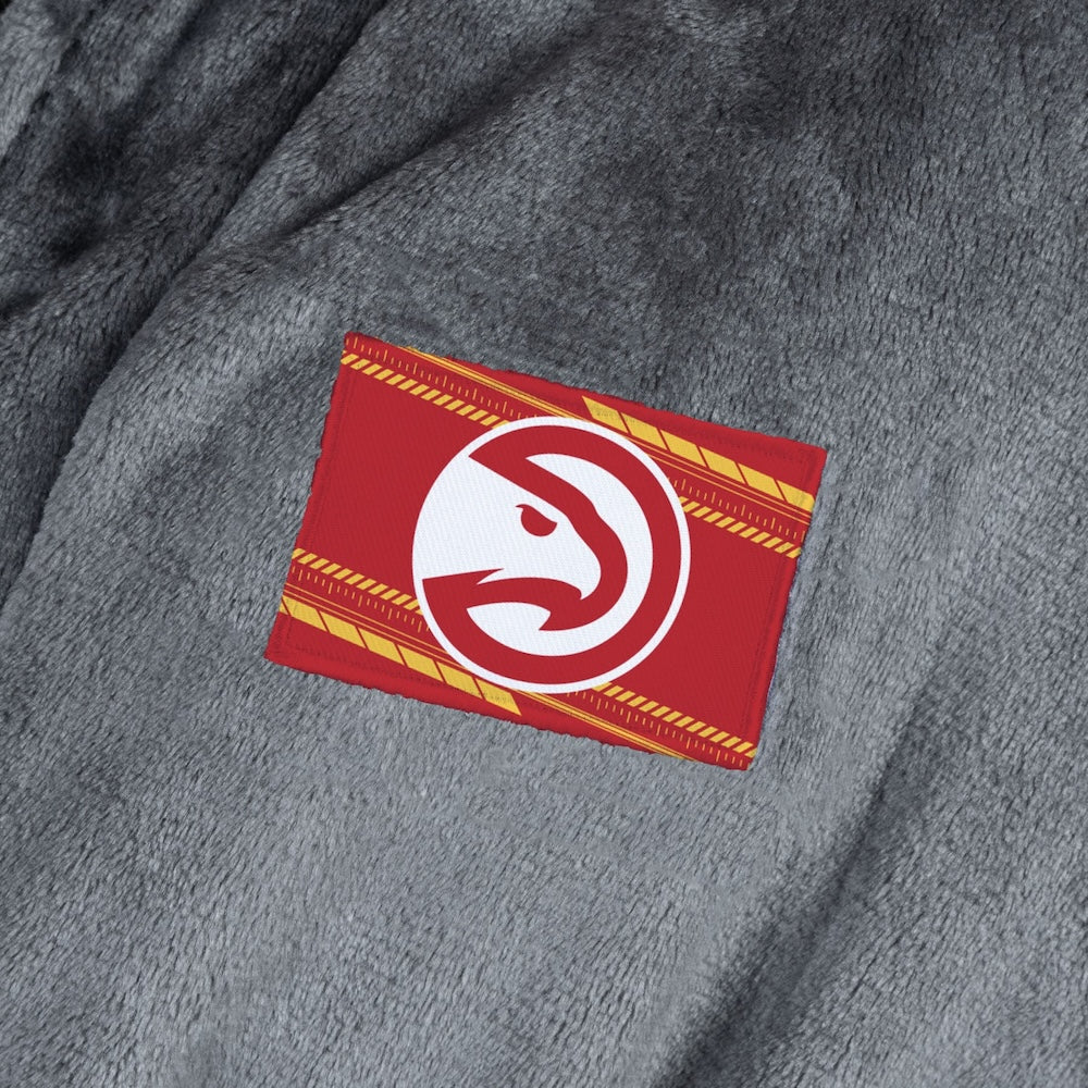 Atlanta Hawks silk touch charcoal bathrobe logo patch