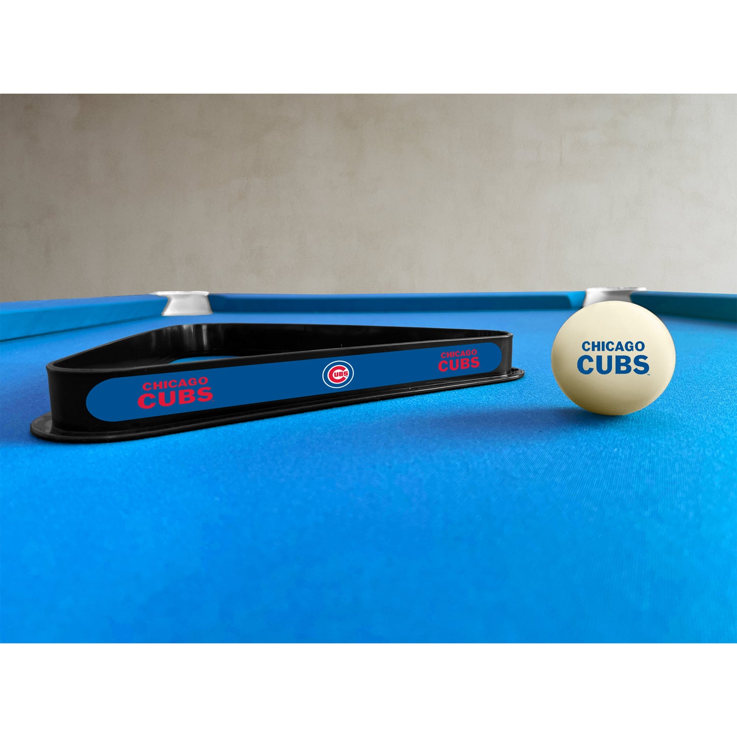 Chicago Cubs triangle rack and cue ball set