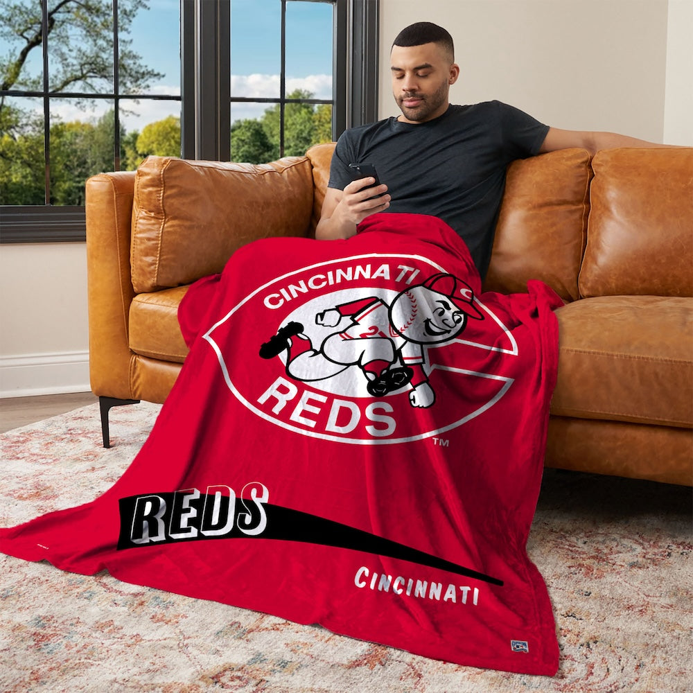 Cincinnati Reds CC throwback silk touch blanket