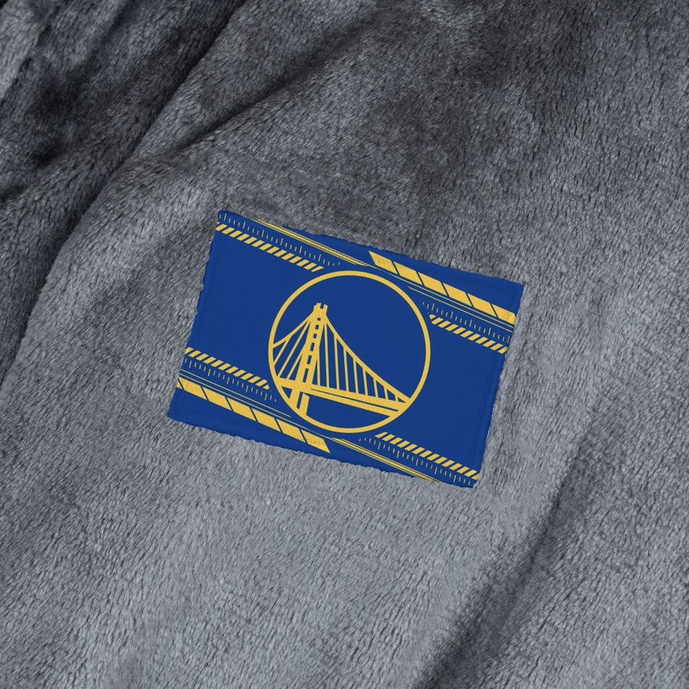 Golden State Warriors silk touch charcoal bathrobe logo patch