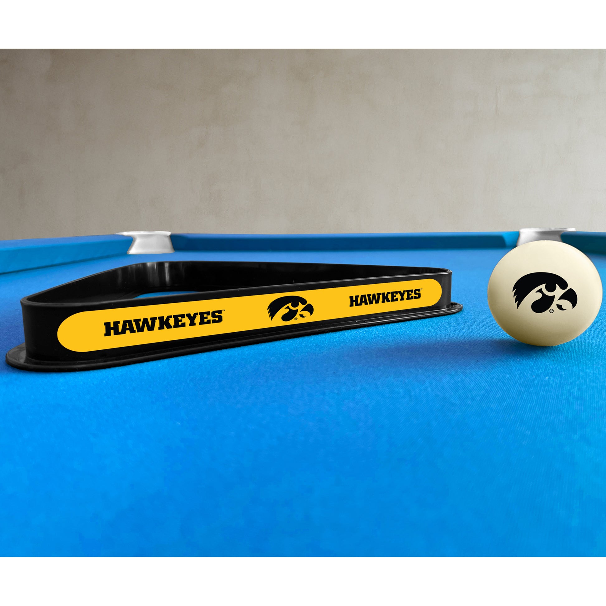 Iowa Hawkeyes triangle rack and cue ball set