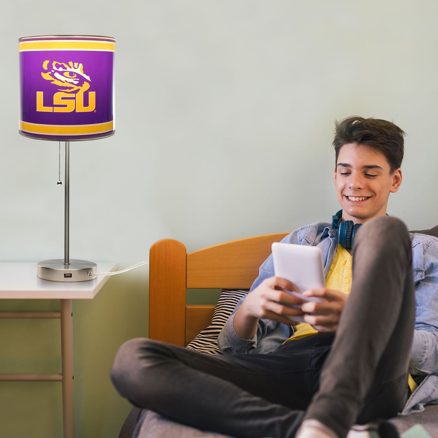 LSU Tigers reading lamp