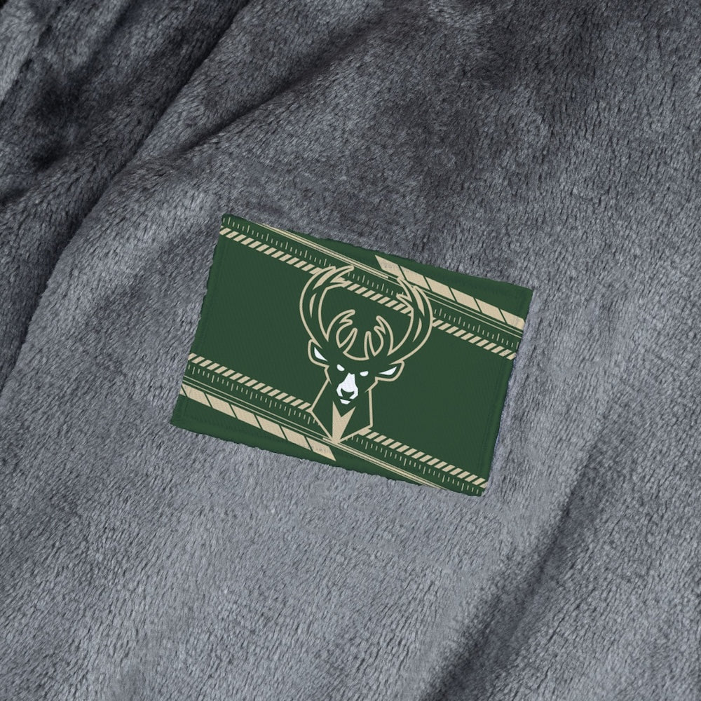 Milwaukee Bucks silk touch charcoal bathrobe logo patch