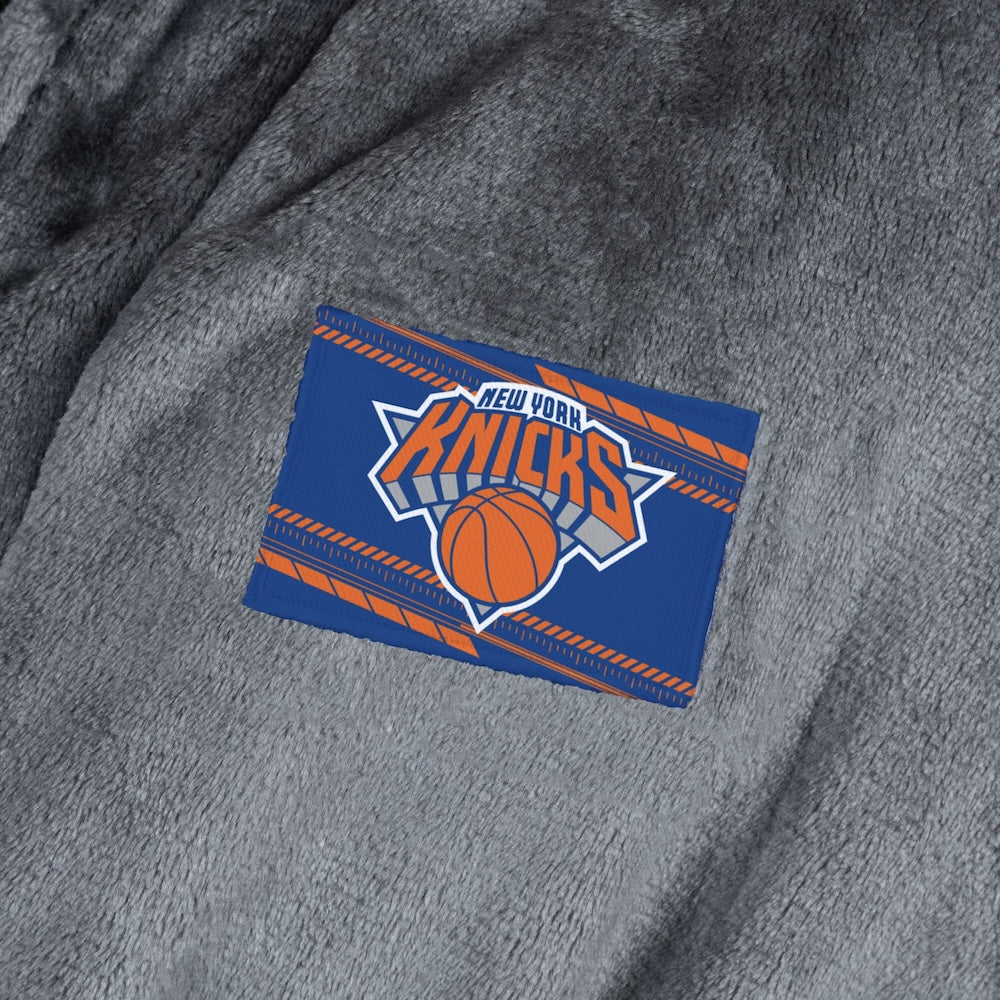 New York Knicks silk touch charcoal bathrobe logo patch