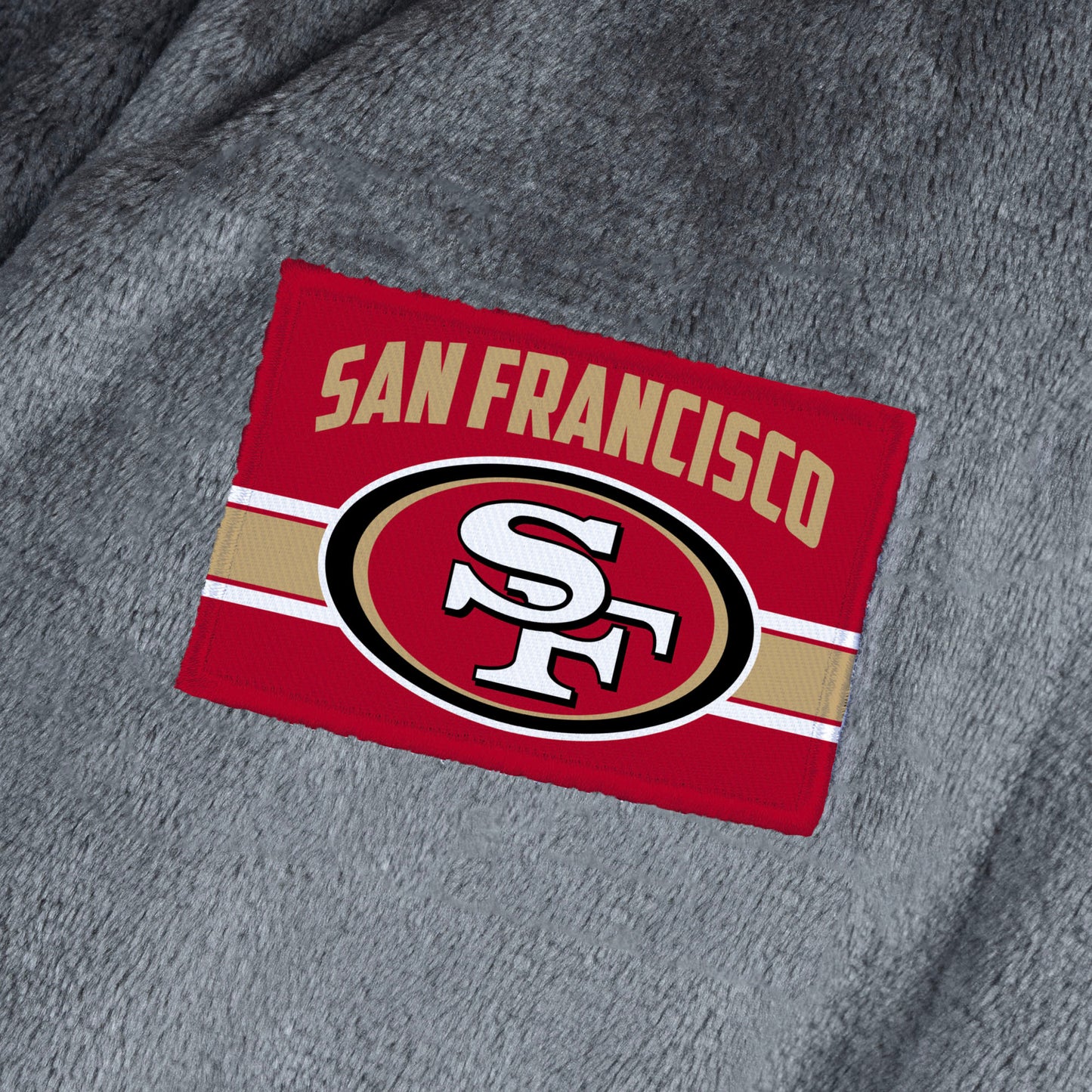 San Francisco 49ers silk touch charcoal bathrobe logo patch