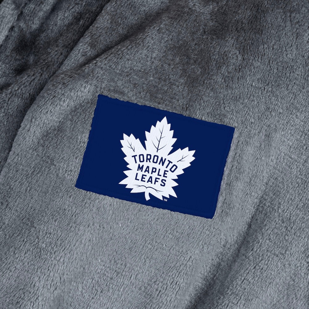 Toronto Maple Leafs silk touch charcoal bathrobe logo patch