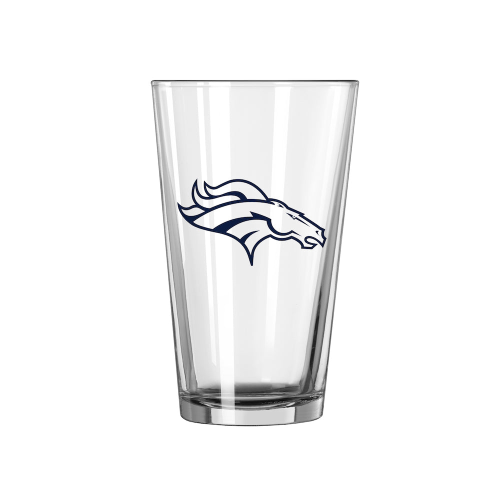 Denver Broncos pint glass