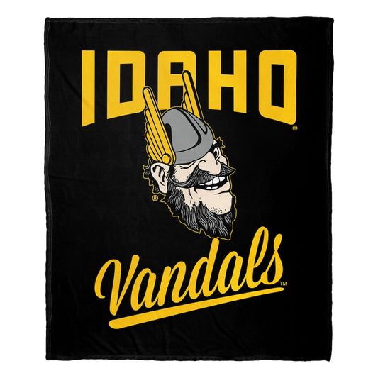 Idaho Vandals official silk touch throw blanket