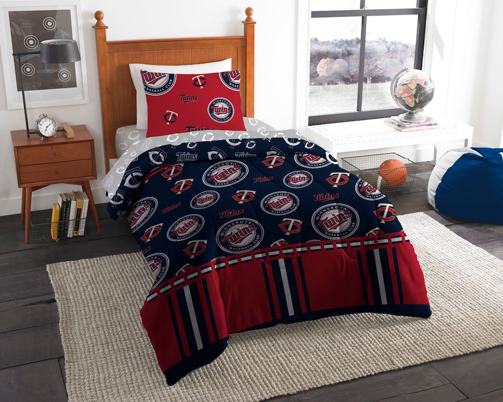 Minnesota Twins twin size bed in a bag