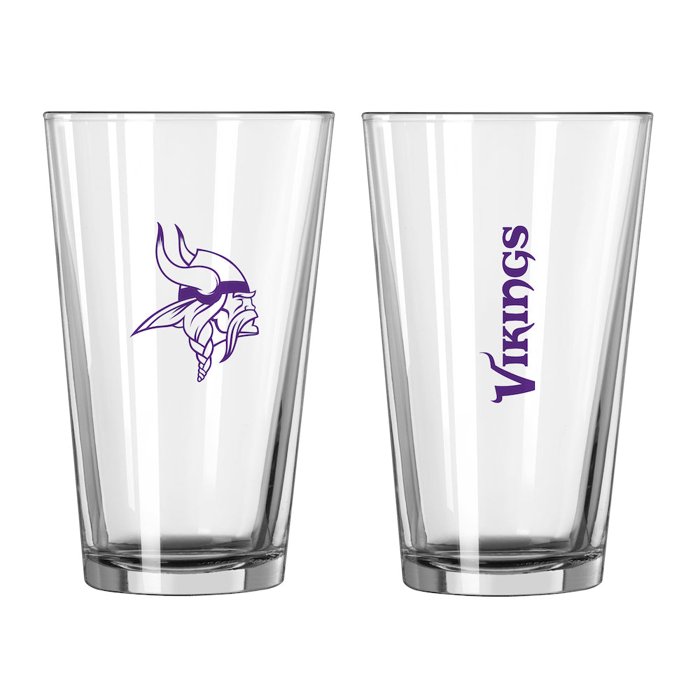 Minnesota Vikings pint glass