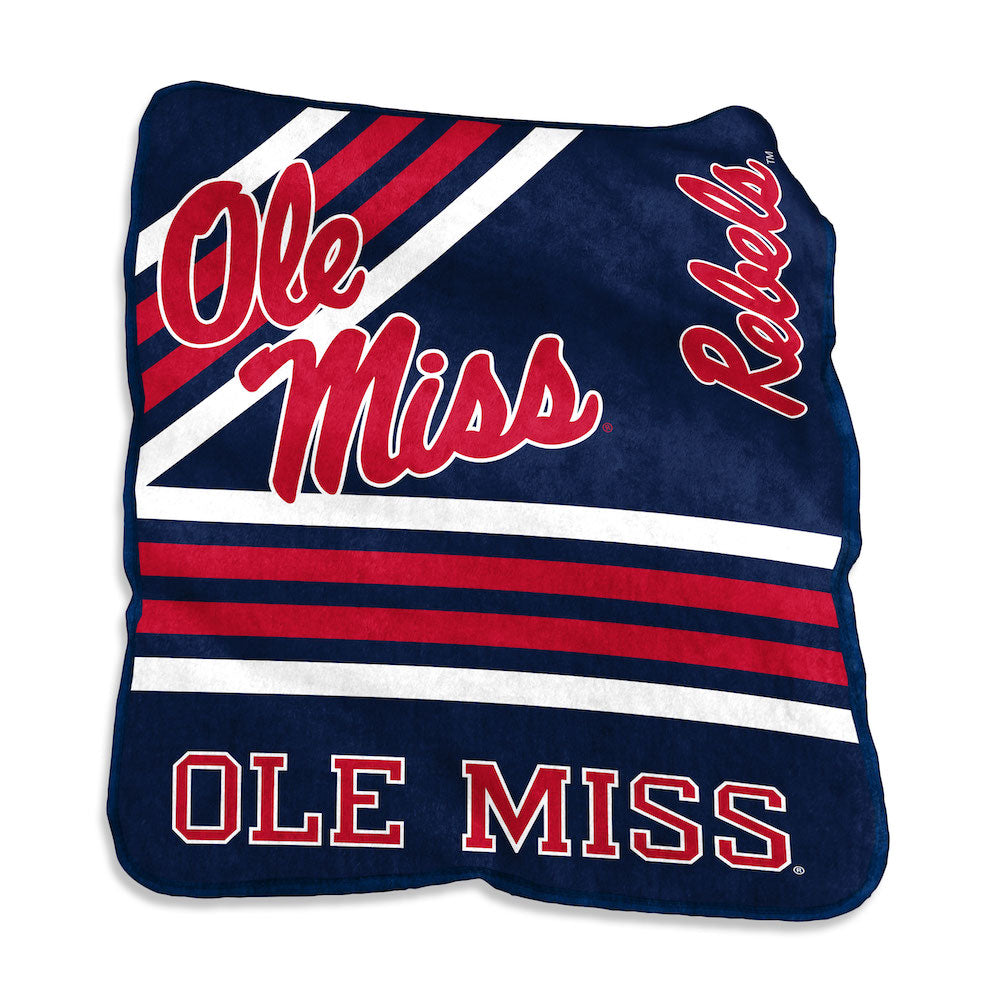 University popular of Mississippi Ole Miss Rebels Logo Helmet Hoop Fleece Throw Blanket