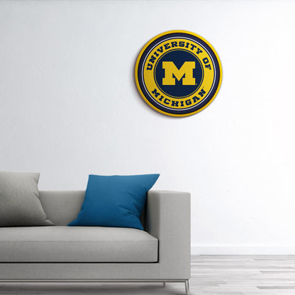 Michigan Wolverines Modern Disc Wall Sign Room View