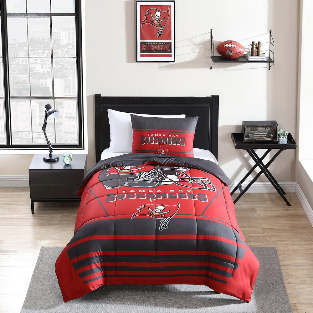 Tampa Bay Buccaneers twin size comforter set