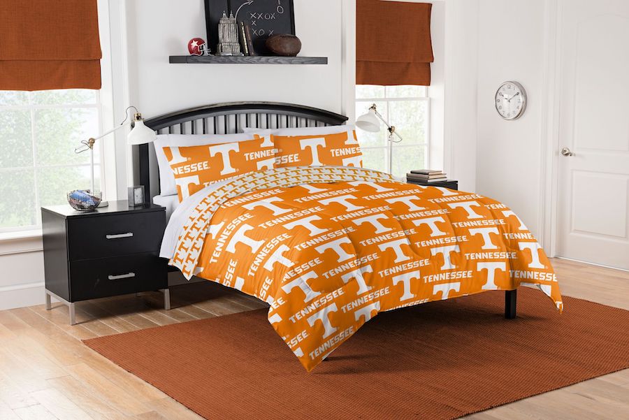 Tennessee Volunteers full size bed in a bag