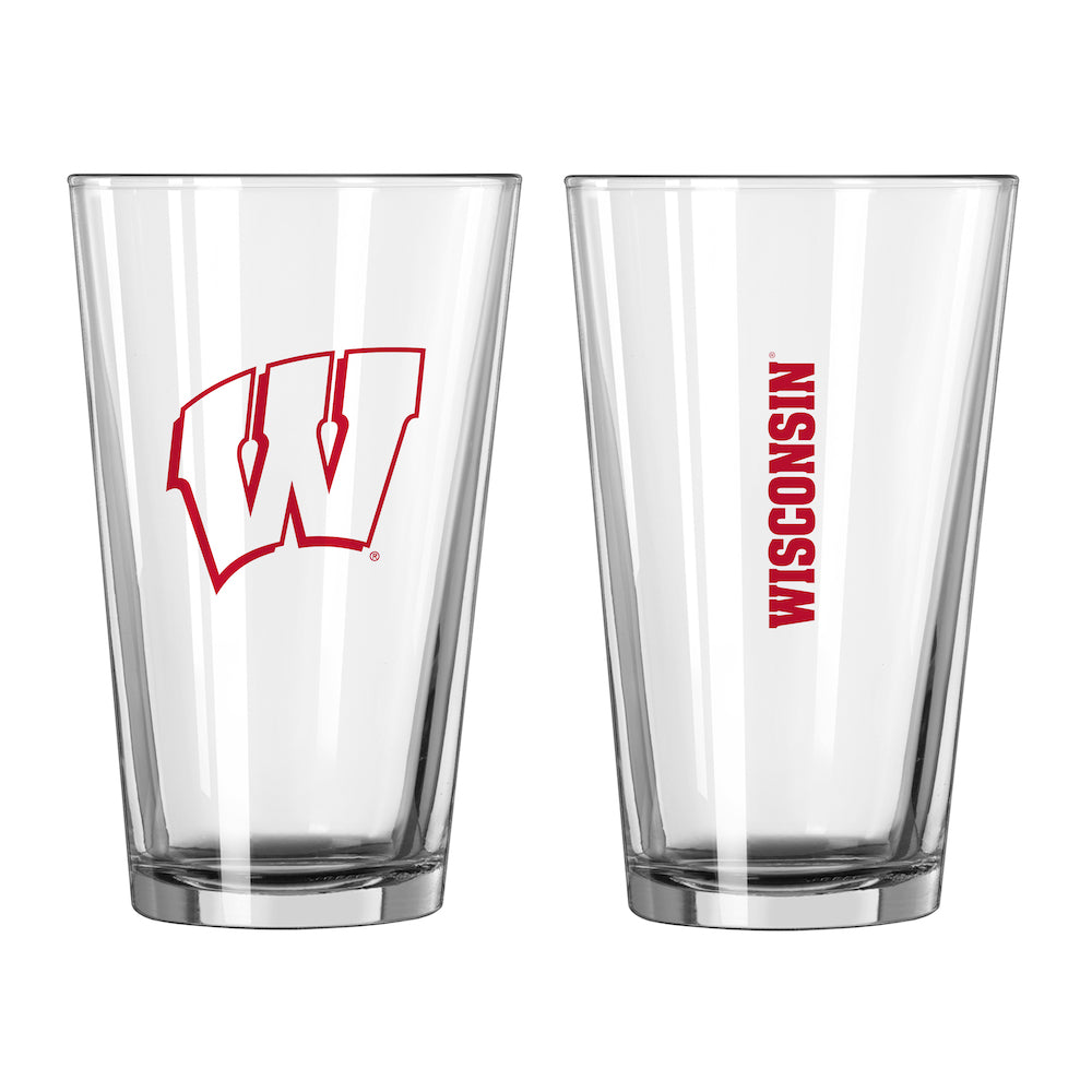 Wisconsin Badgers pint glass